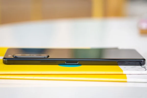 S07b3fa9666af429f834679bb3a48a6cbo.webp Sony Xperia 1 II 1ii 5G XQ-AT51/AT52 6.5" 8GB RAM 256GB ROM Snapdragon 865 5G Octa Core NFC 12MP+8MP Original Mobile Cell Phone