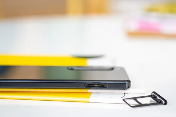 S244e79cbcc954269b7c452890e85f8feD.webp Sony Xperia 1 II 1ii 5G XQ-AT51/AT52 6.5" 8GB RAM 256GB ROM Snapdragon 865 5G Octa Core NFC 12MP+8MP Original Mobile Cell Phone